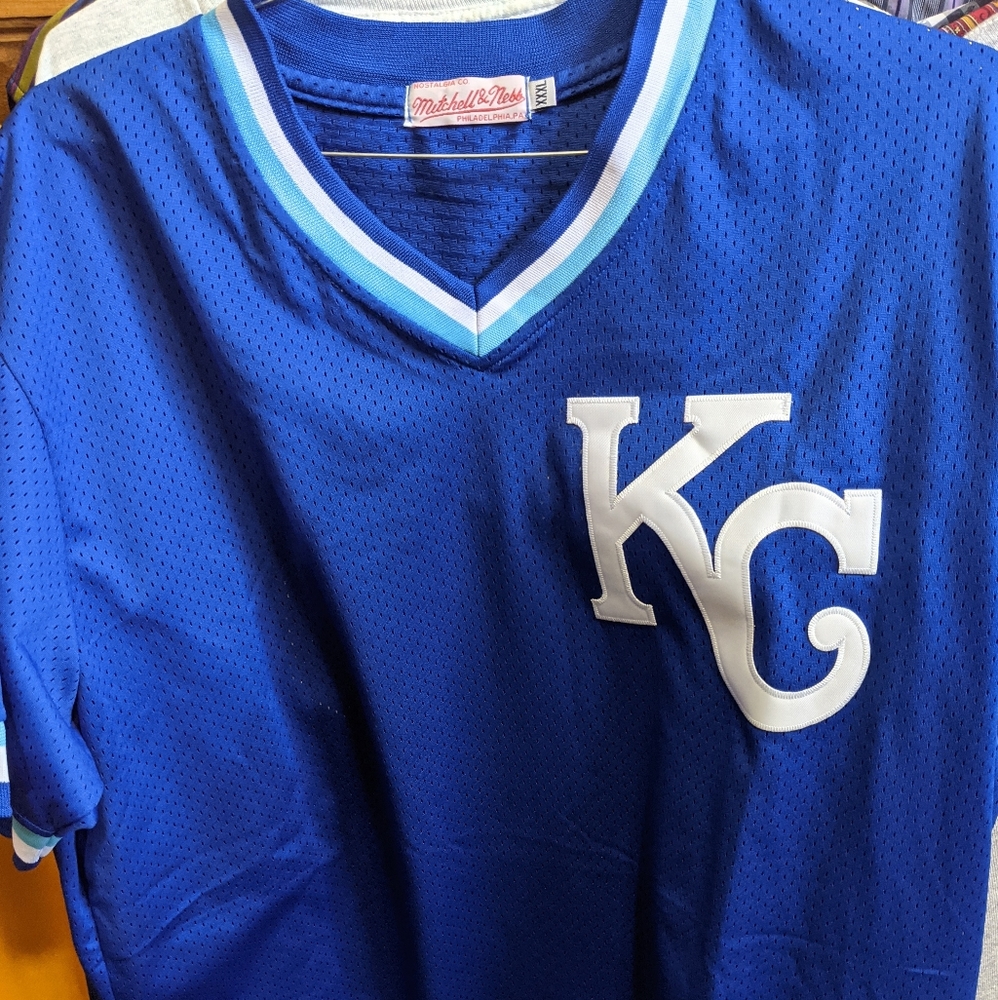 Vtg Royals Bo Jackson Retro Jersey fits like XL!!